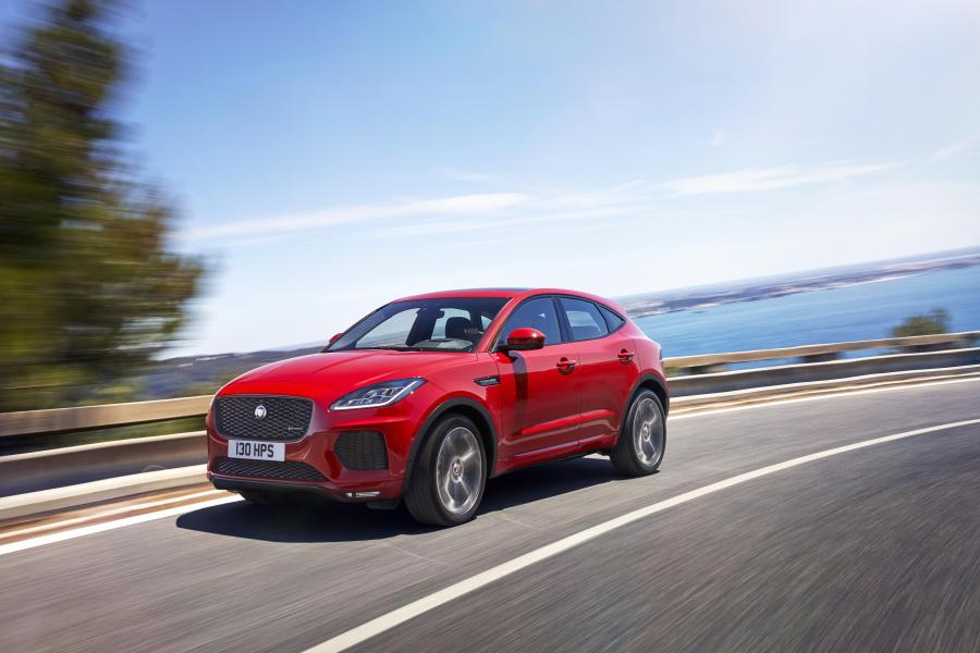  Jaguar E-Pace R-Dynamic First Edition 2017 года  (WW) (фото 8 из 49)